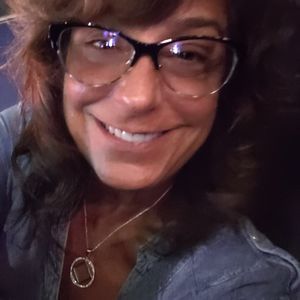 Meet your Posher, Nanette